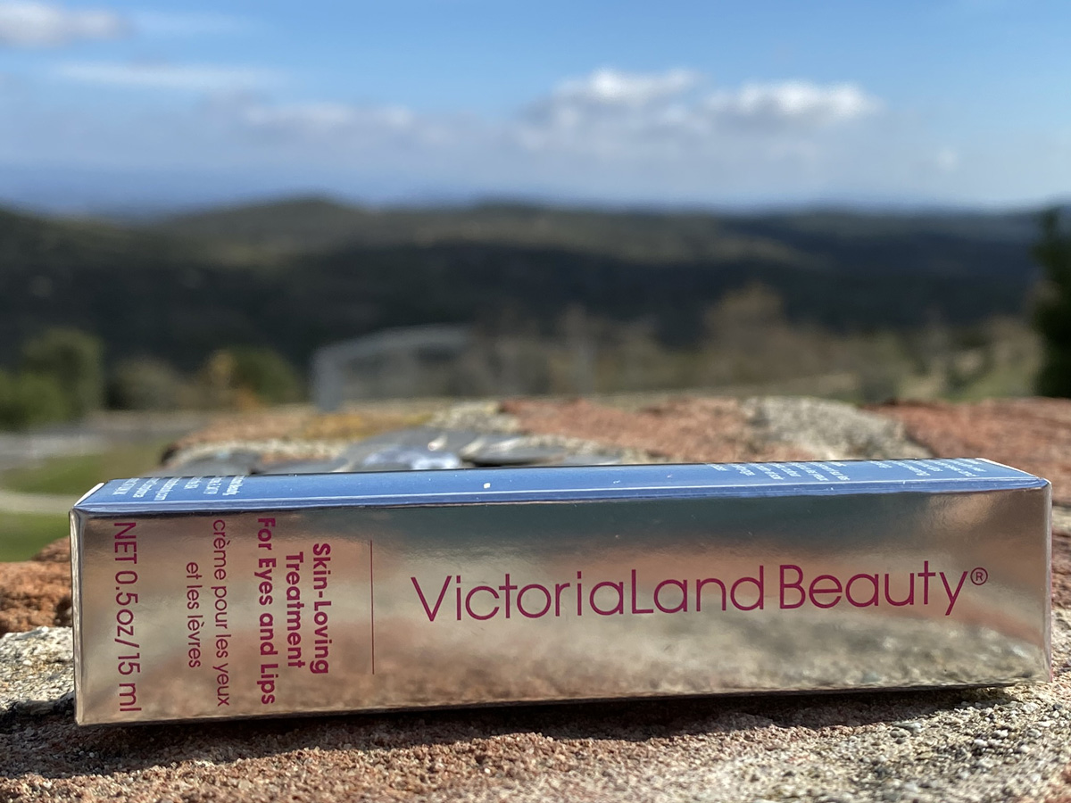 VictoriaLand Beauty Skin-Loving Treatment for Eyes and Lips - FabFitFun