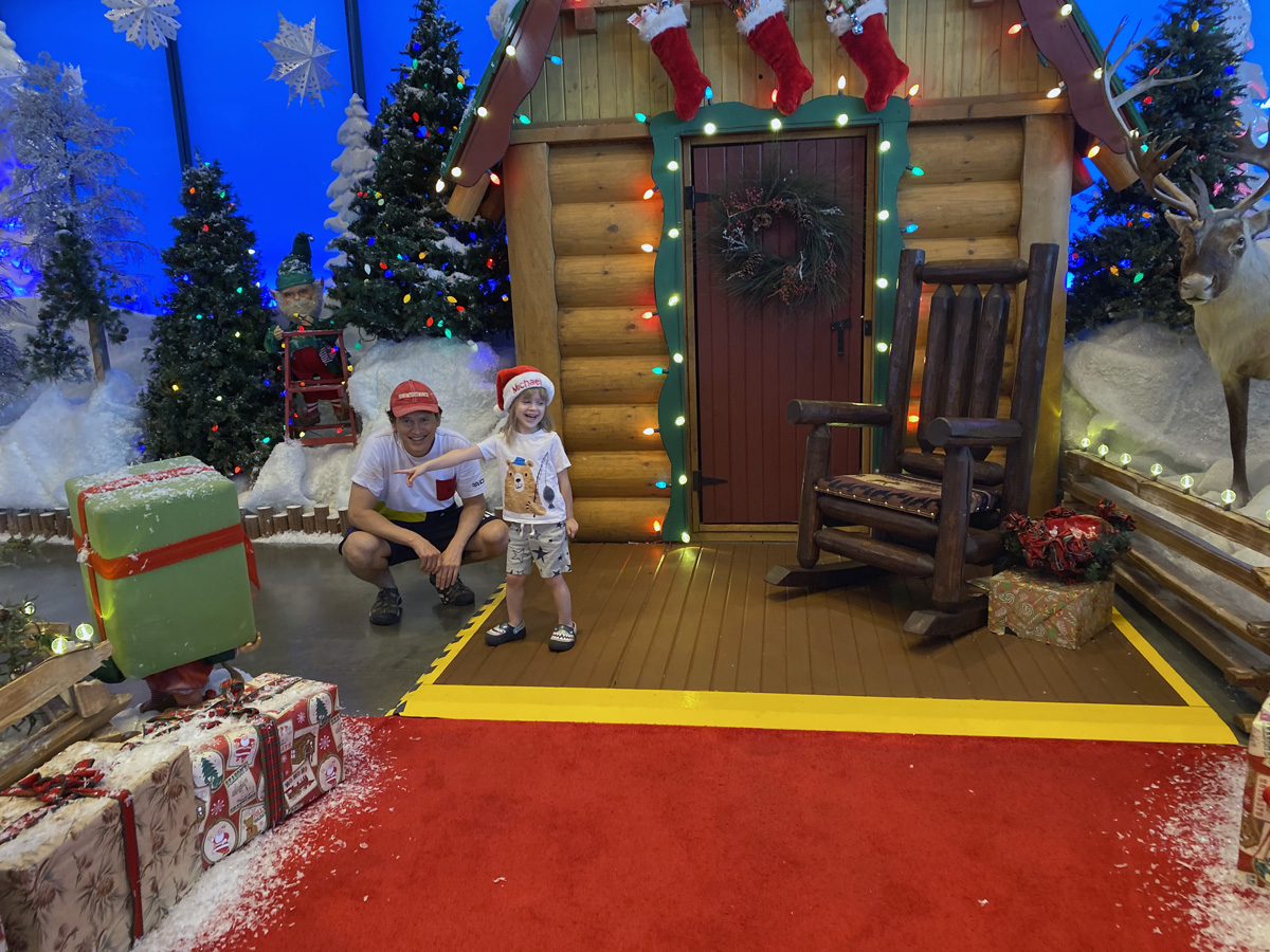 Bass Pro Shop Santa's Wonderland 2019