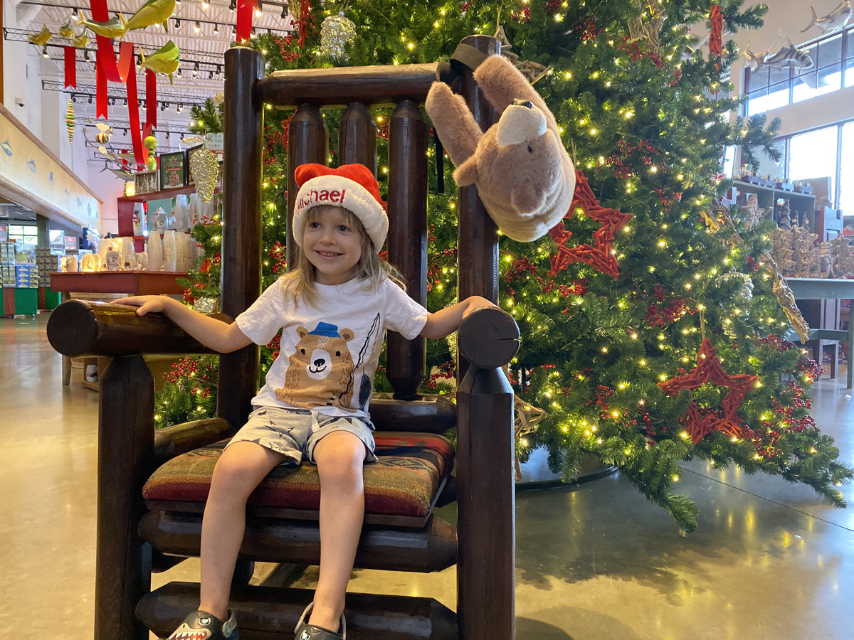 Bass Pro Shop Santa's Wonderland Promotion