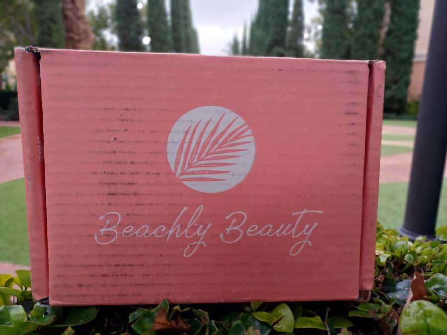 Beachly Beauty Box 2022