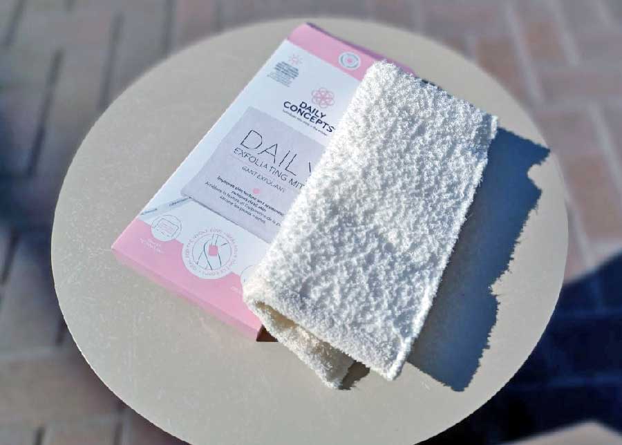 Daily Exfoliating Mitt by Daily Concepts