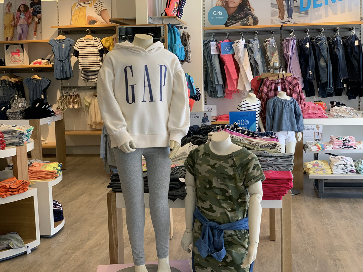 Gap 40% OFF Clothing Deals