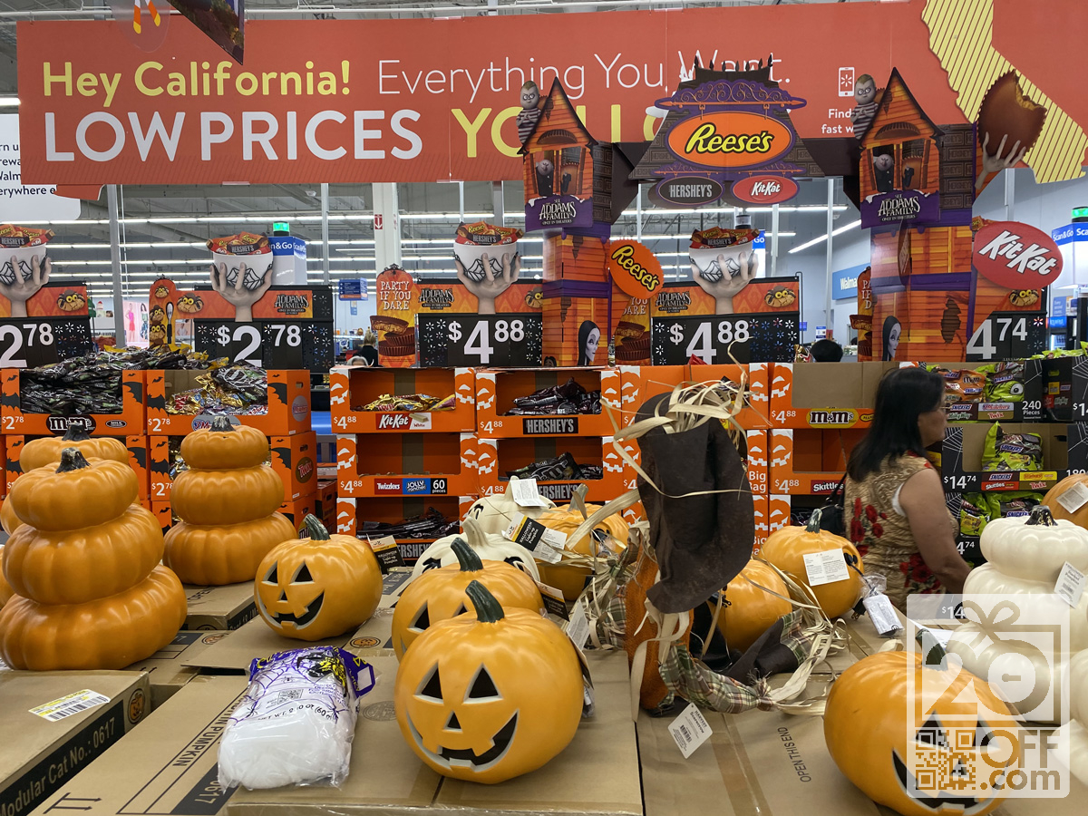 Halloween Decor at Walmart
