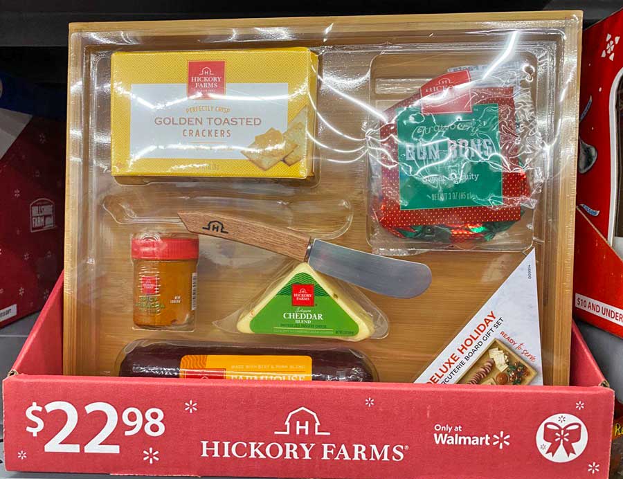 Hickory Farms Deluxe Holiday Charcuterie Board Gift Set