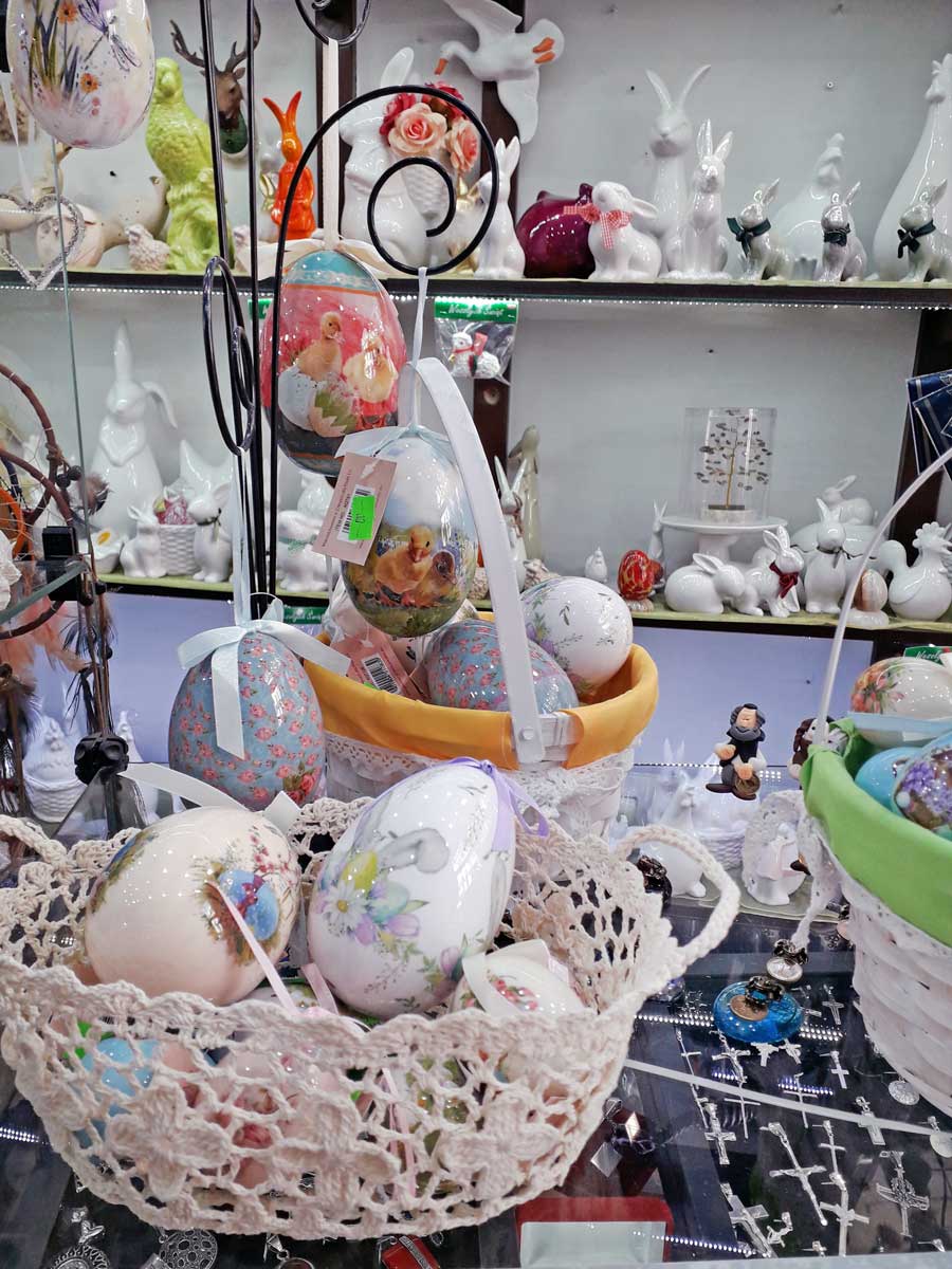 Porcelain Easter Souvenirs