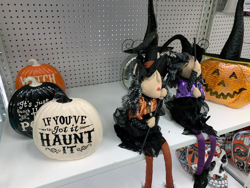 Small Witch Figurines