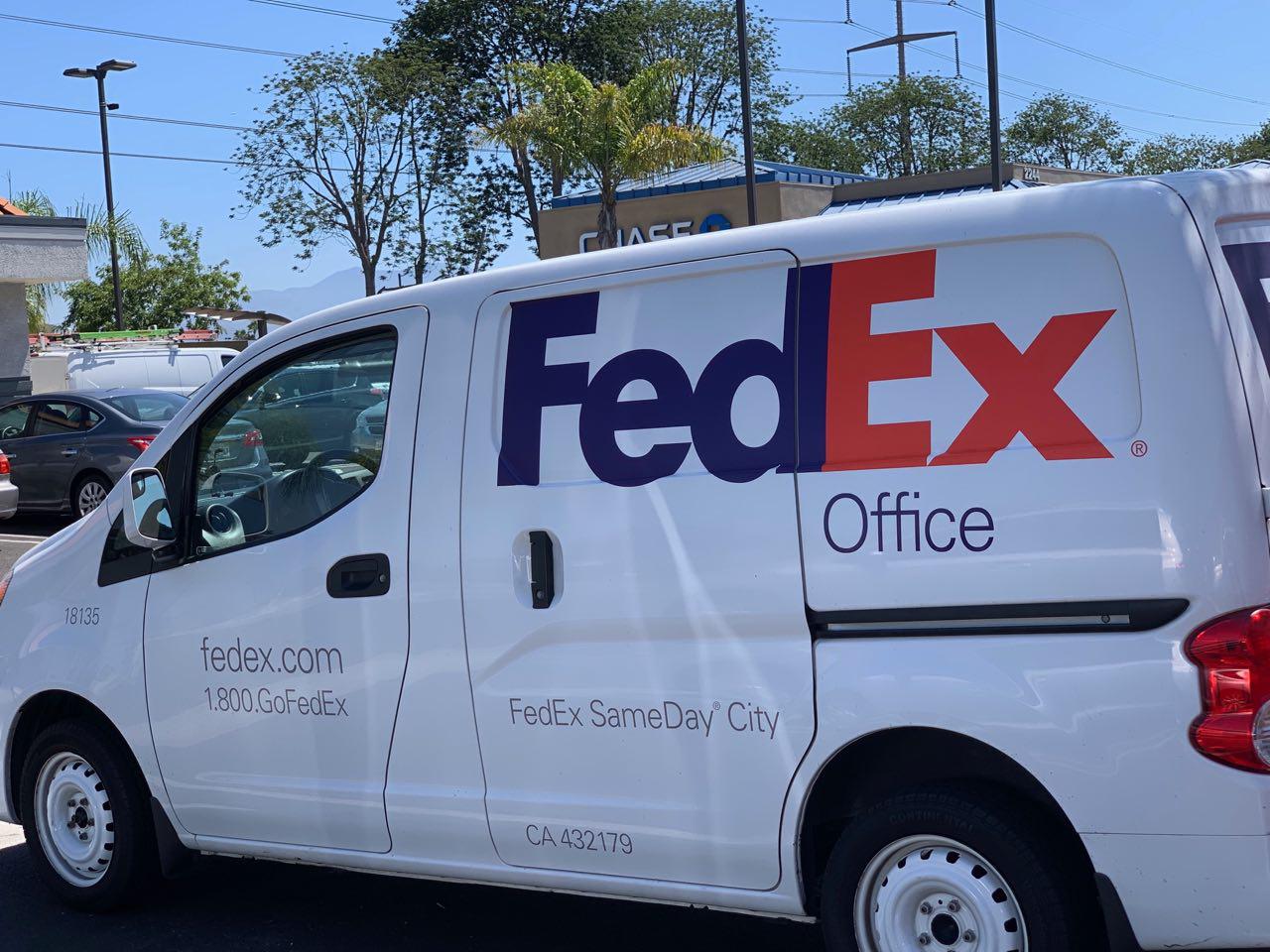Splendid Spoon FedEx Delivery