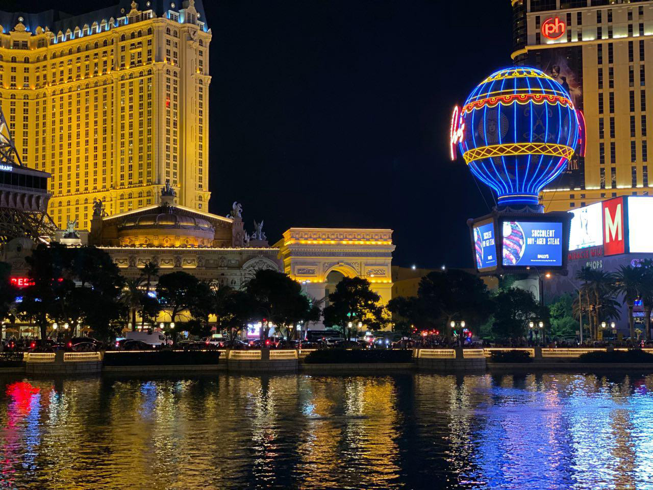 Vegas.com Hotels Deals