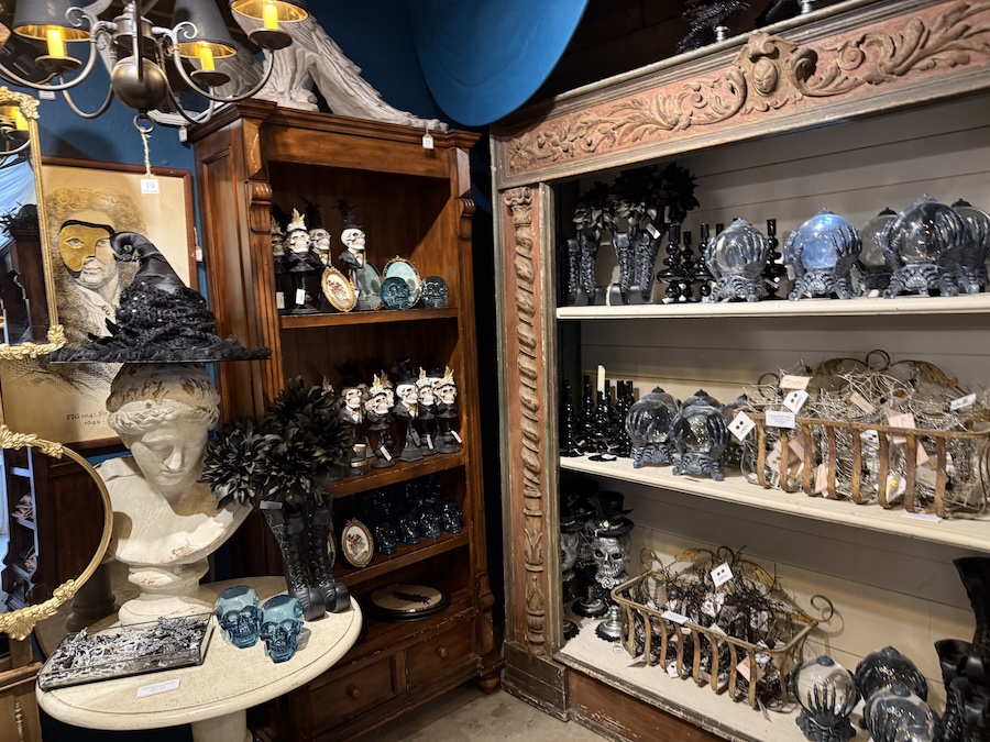 Halloween decor at Roger’s Gardens